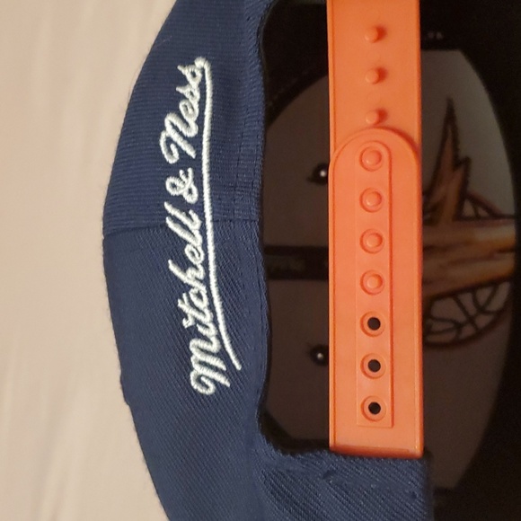 Hat - Picture 4 of 5